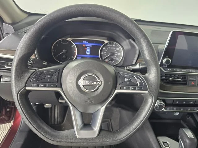 Used 2024 Red Nissan 2.5 SV image 19