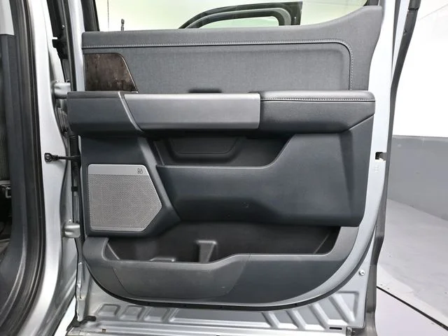 Used 2022 Silver Ford Lariat image 44