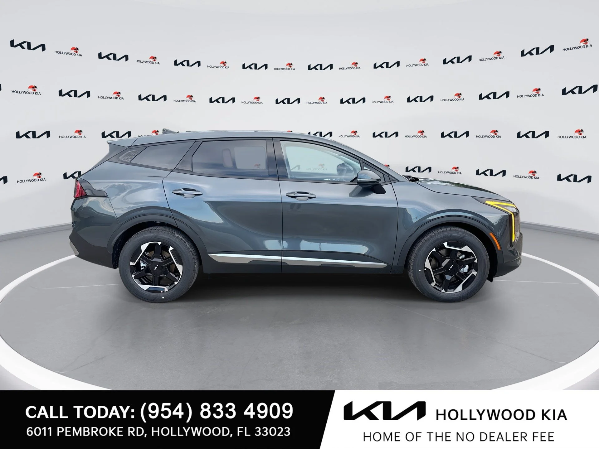 New 2027 Gravity Gray Kia S image 9