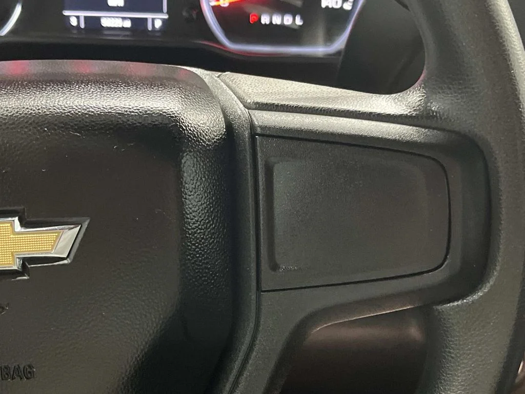 Used 2023 Glacier Blue Metallic Chevrolet Custom image 18