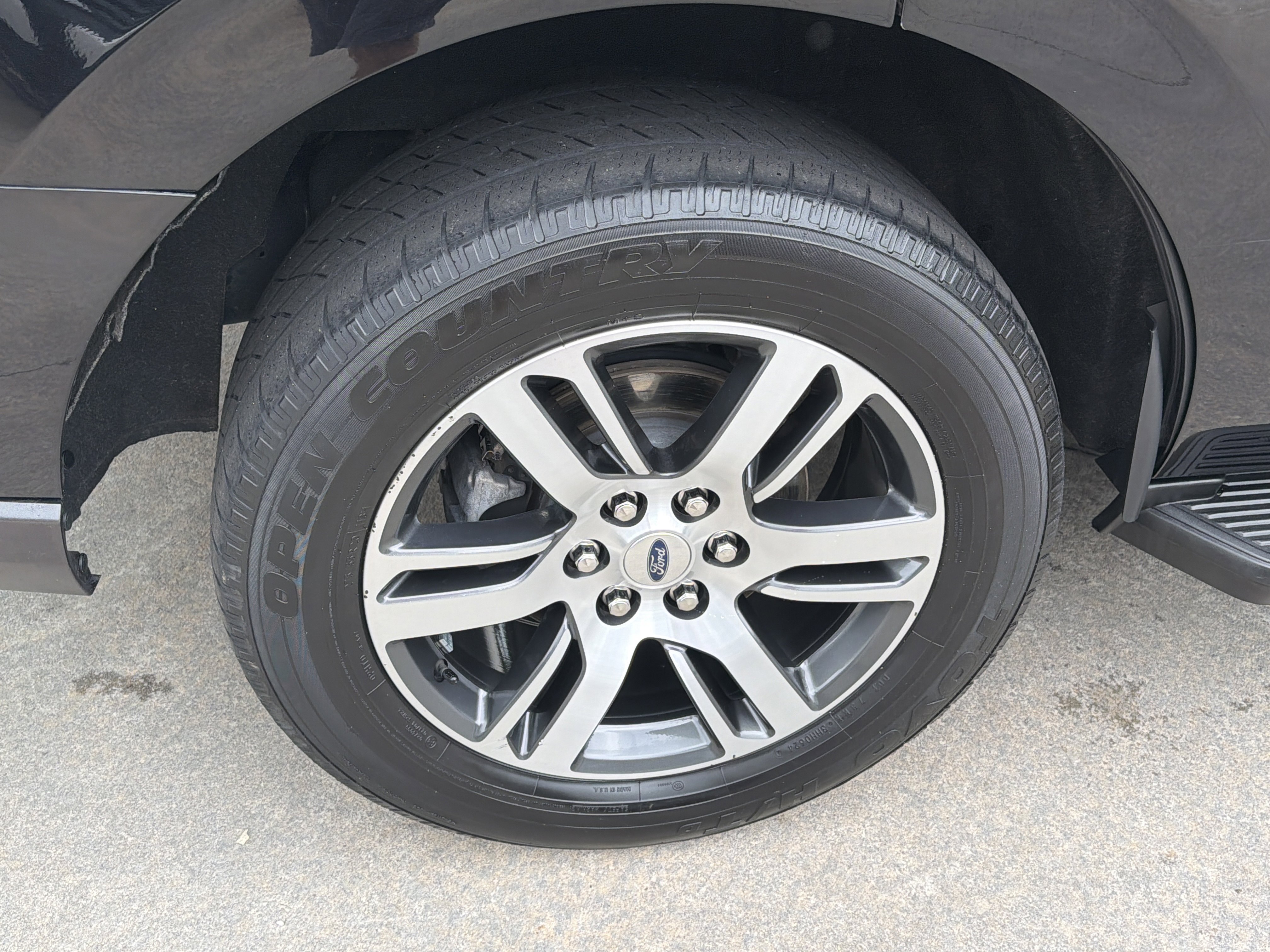 Used 2024 Black Ford Limited image 18