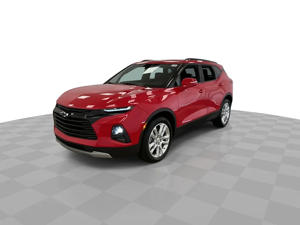 Used 2020 RED Chevrolet LT image 5