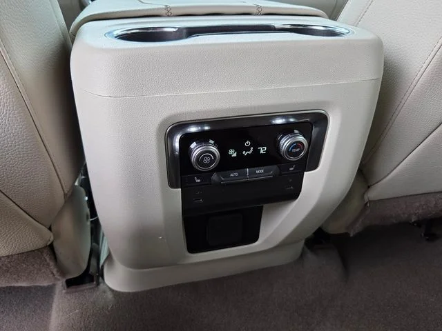 Used 2025 White GMC Denali image 14