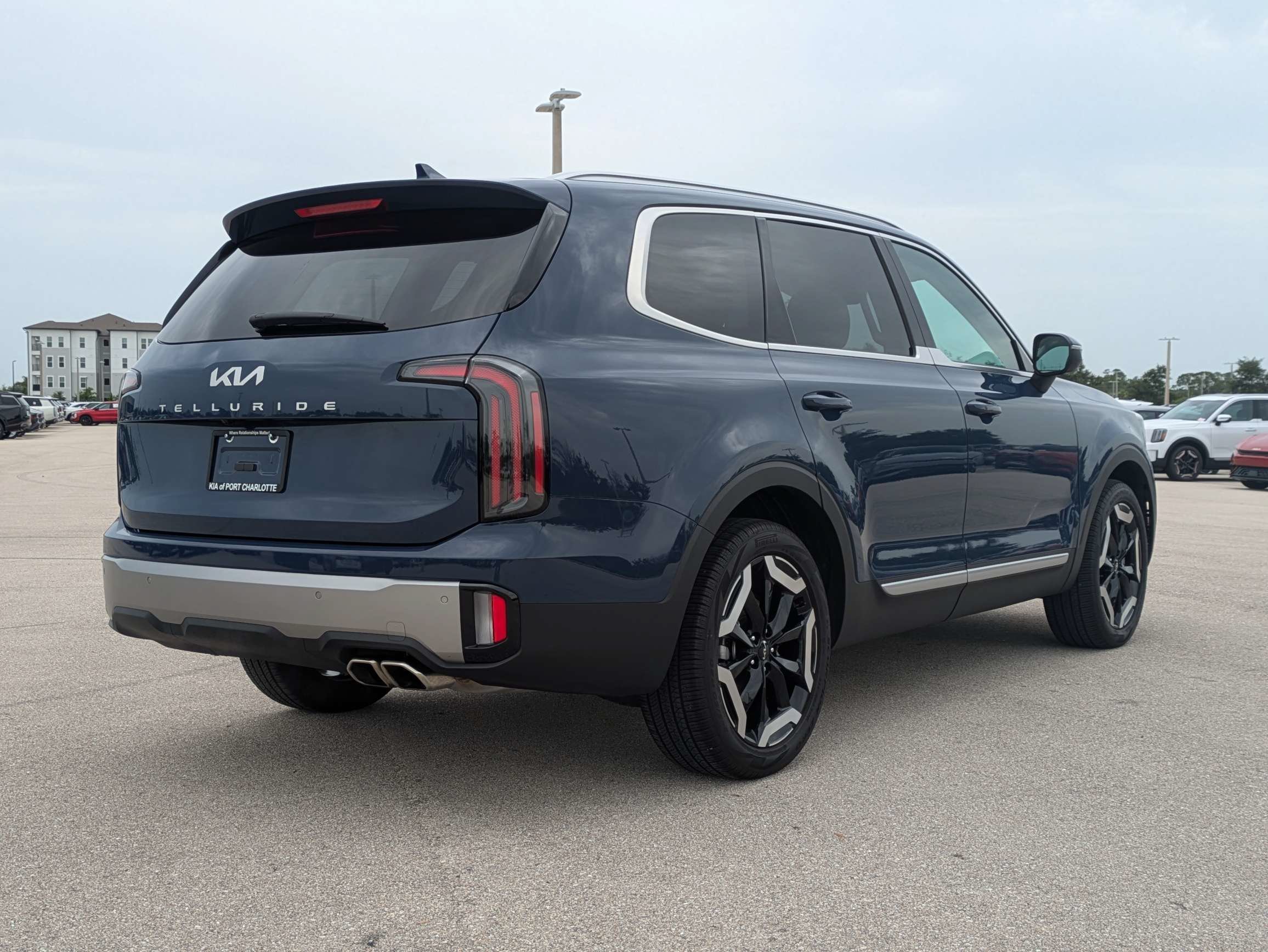 Certified Used 2025 Midnight Lake Blue Kia EX image 5