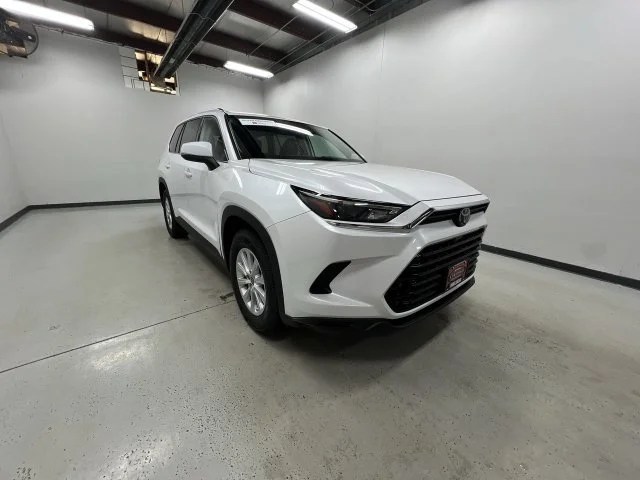 5TDAAAB56RS015077