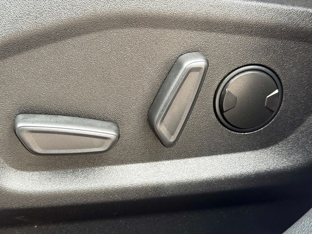Used 2023 White Ford SEL image 20