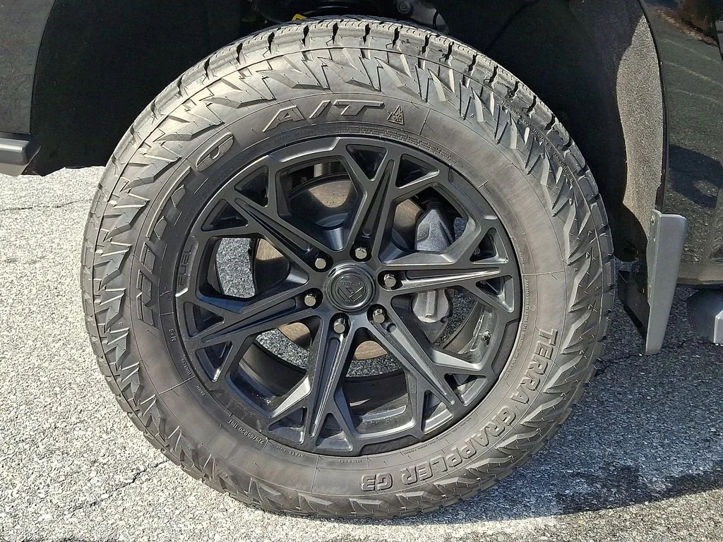 Used 2021 Black Chevrolet LT Trail Boss image 8