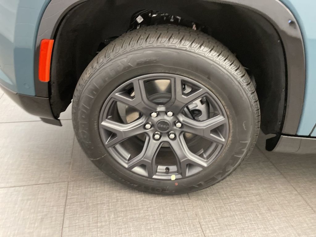 New 2026 Steel Blue Jeep Limited Altitude image 10