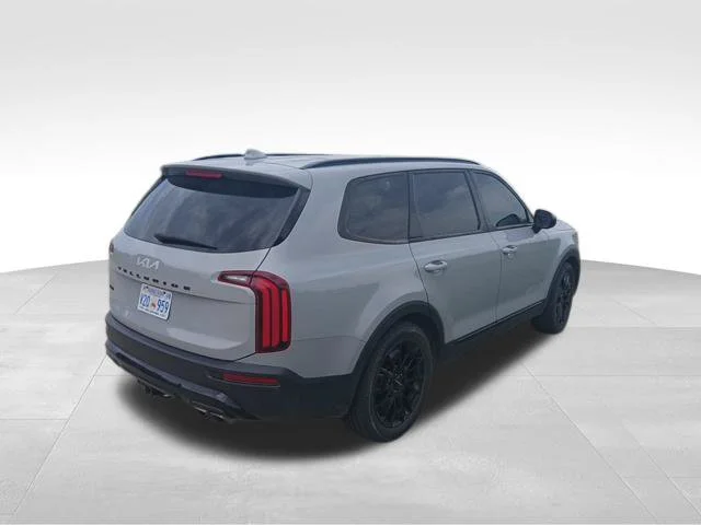 Used 2022 Gray Kia SX image 4