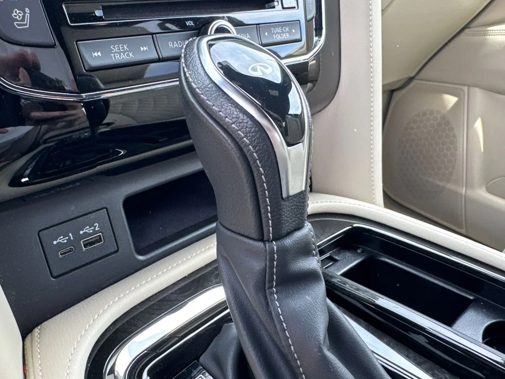 Used 2021 Black INFINITI Sensory image 35