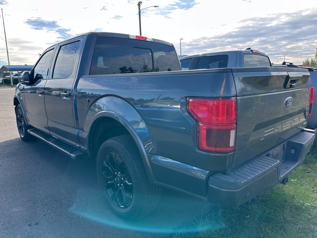 Used 2017 White Platinum Clearcoat Metallic Ford Lariat image 4