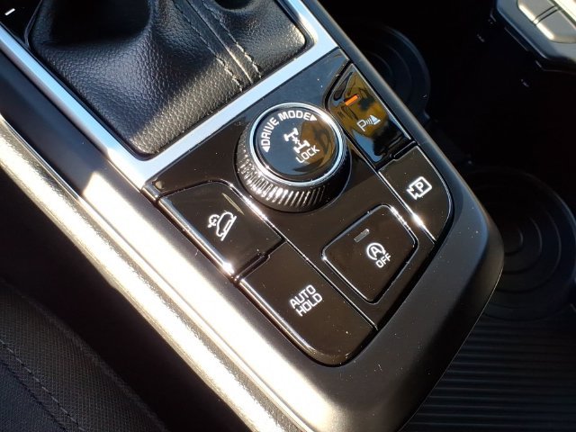 Used 2024 Gravity Gray Kia LX image 16