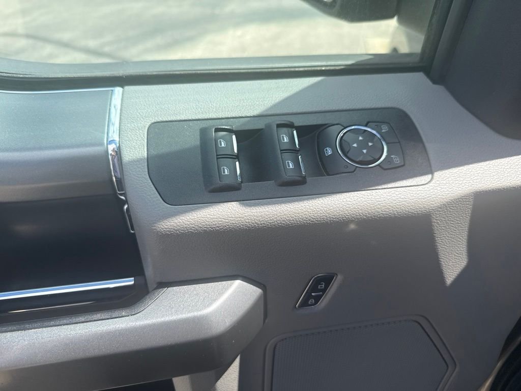 Used 2018  Ford XLT image 19