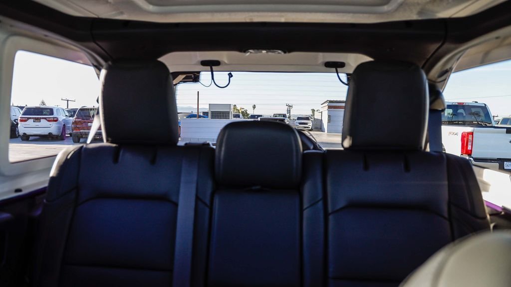New 2026 Reign Jeep Sahara image 27