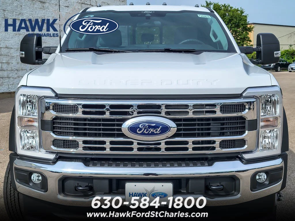 New 2026 Oxford White Ford XL image 3
