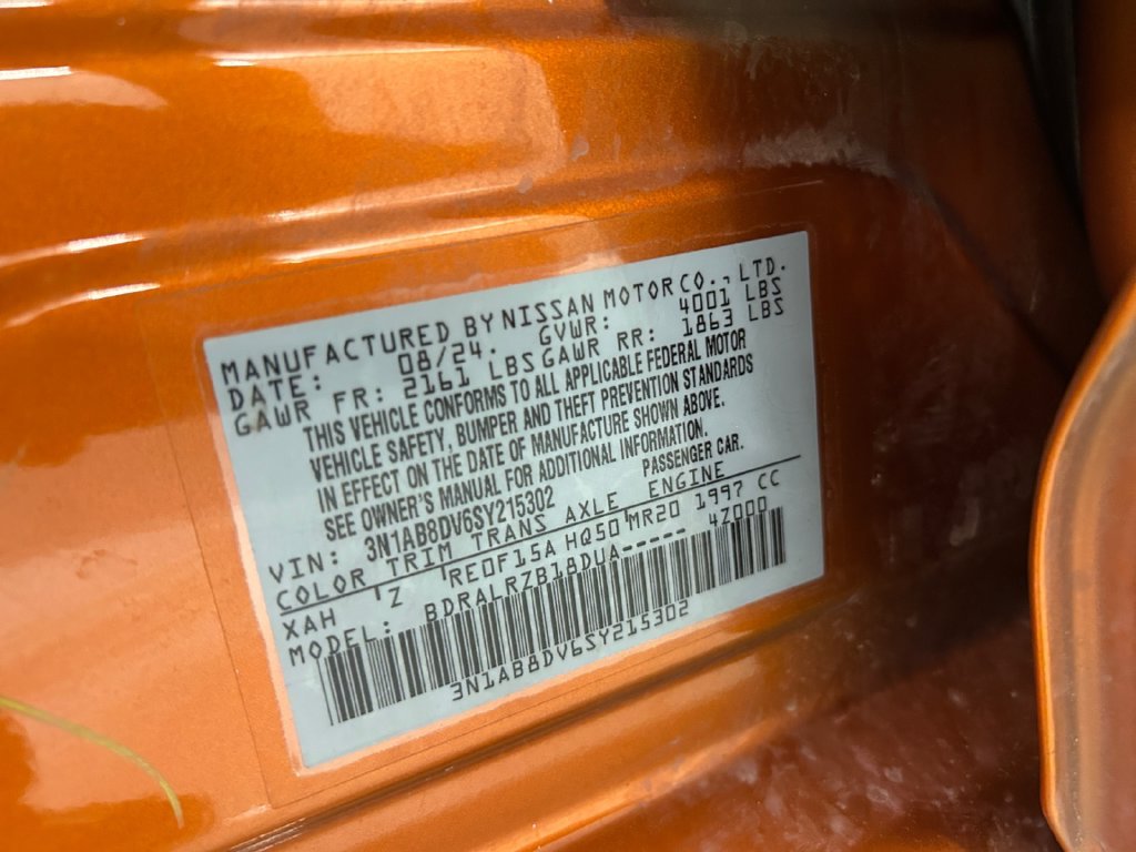Used 2025 Orange Nissan SR image 18
