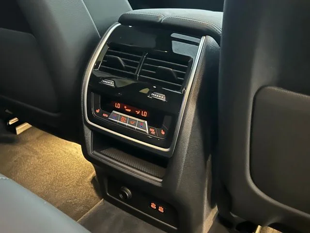 New 2026 Brooklyn Grey Metallic BMW M60i image 33