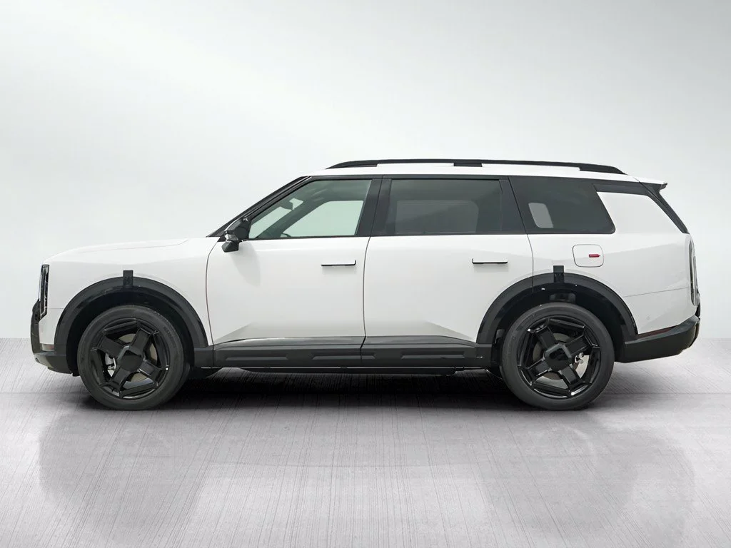 New 2027 Glacial White Pearl Kia X-Line SX AWD image 4
