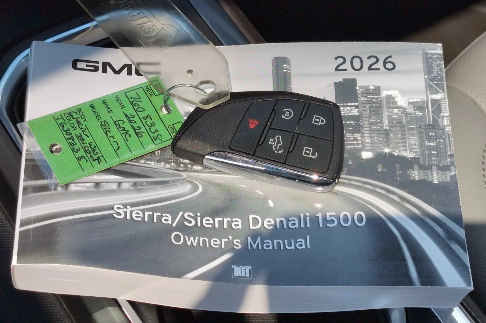 New 2026 Glacier White Tricoat GMC SLT image 9