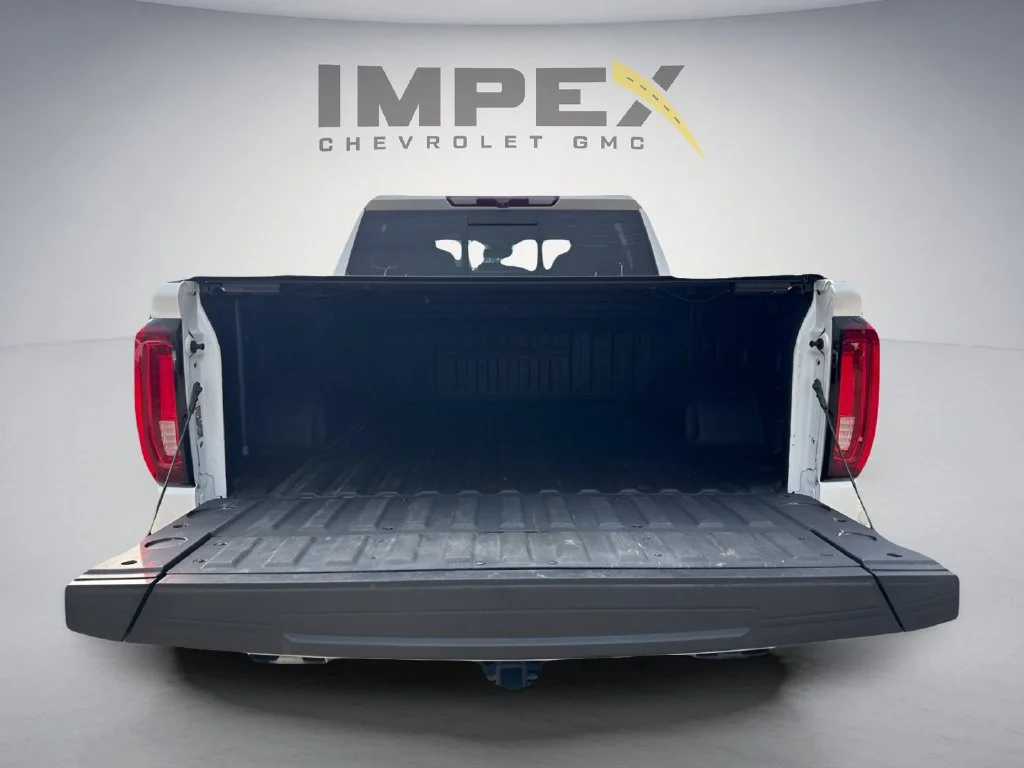 Used 2022 WHITE FROST TRICOAT GMC Denali image 30
