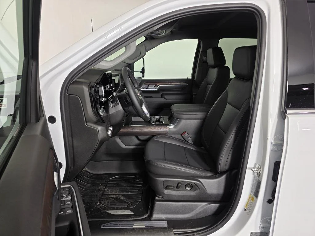 New 2025 Summit White GMC SLT image 15