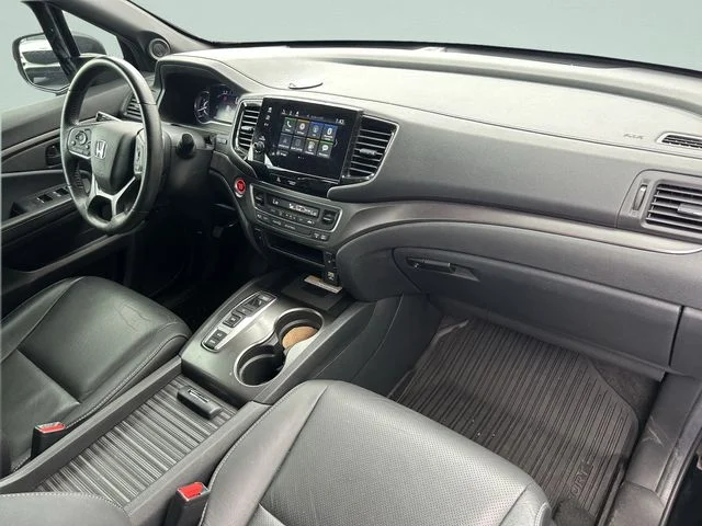 Used 2022 Black Honda EX-L image 17