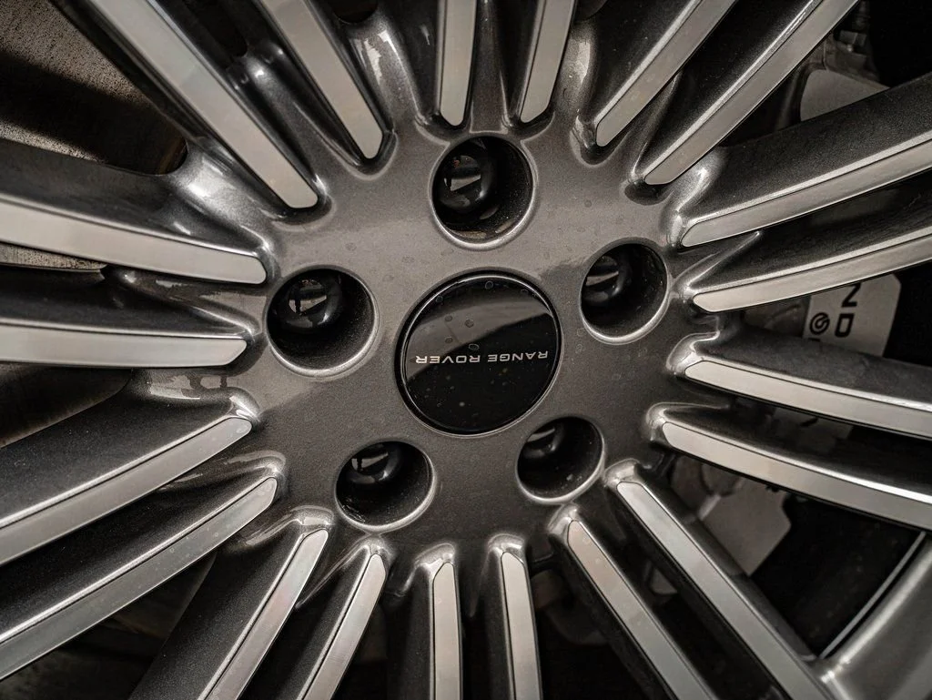 2026 Land Rover Range Rover SE - Photo 8