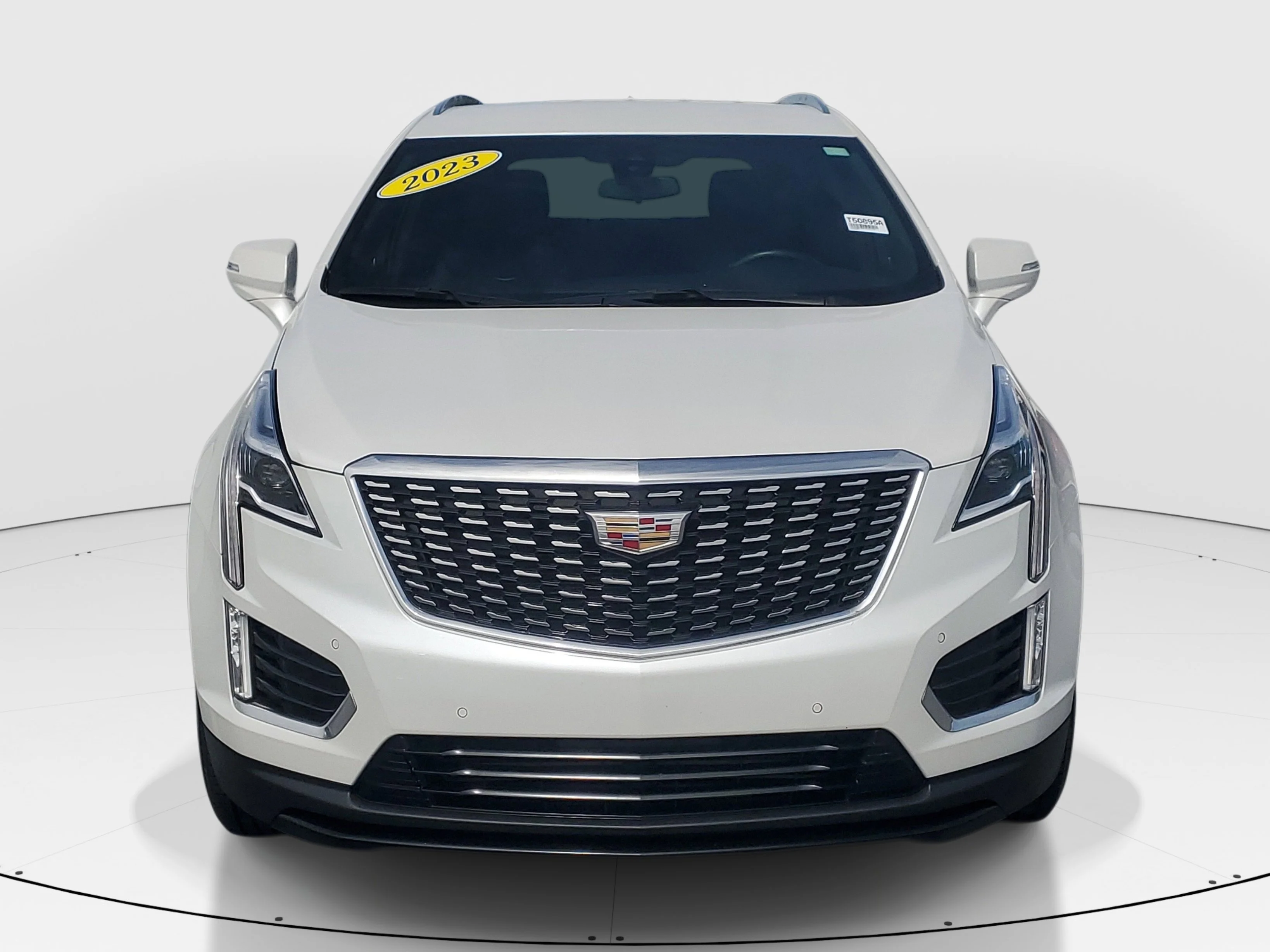 Used 2023 Crystal White Tricoat Cadillac Luxury image 2