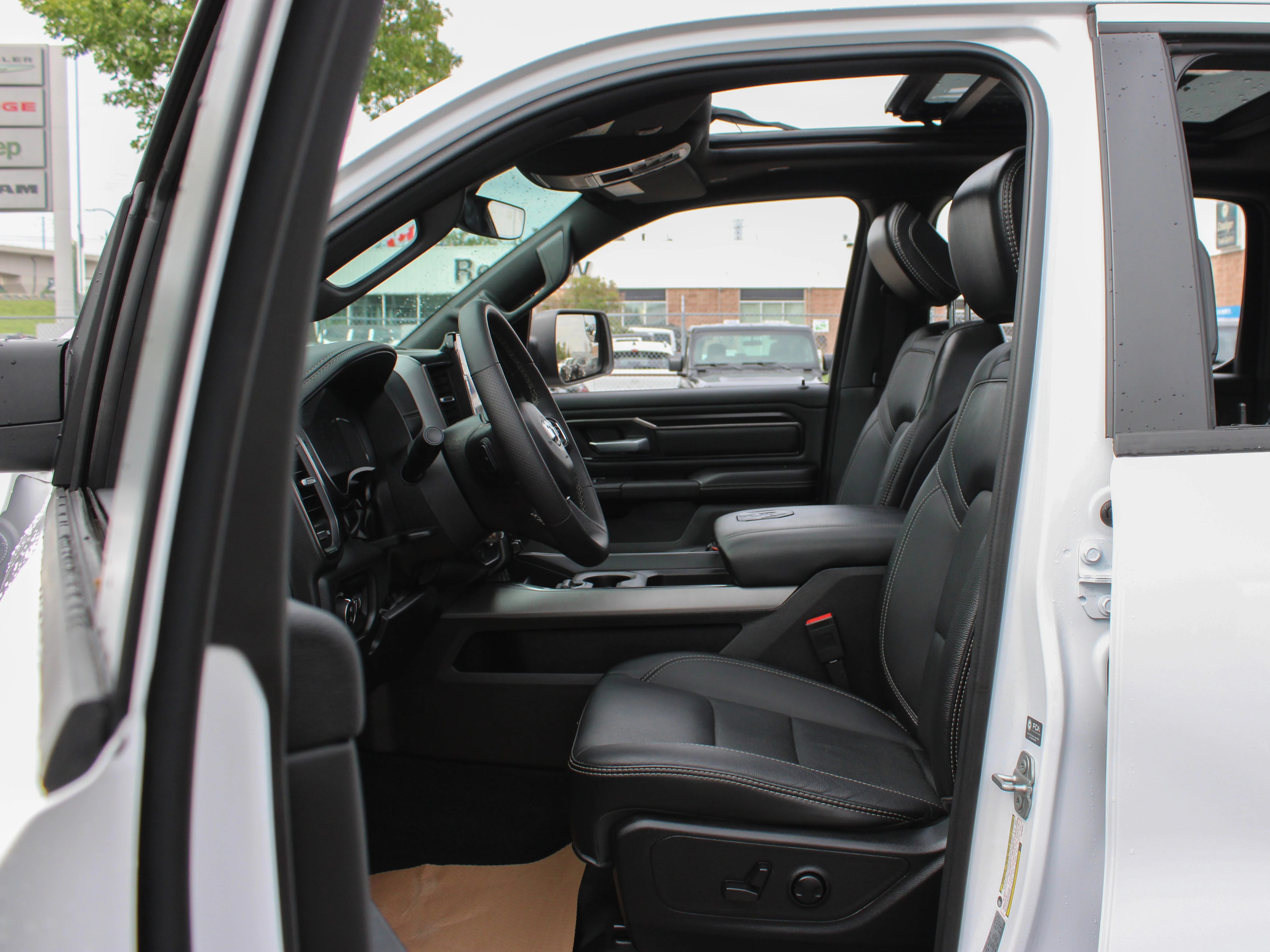 Used 2025 White RAM Sport* | Heated/Ventilated Front Seats | Heated Rear Seats | Panoramic Sunroof | image 2