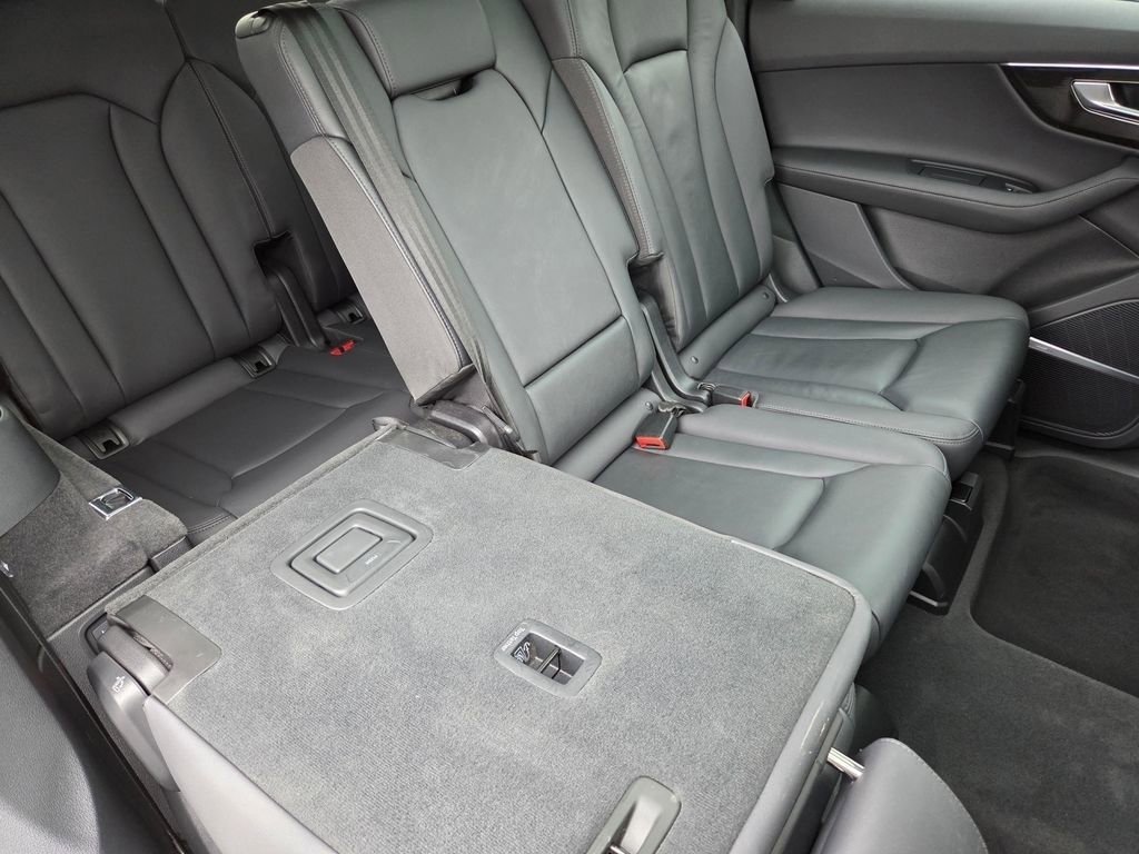 Used 2023 Mythos Black Metallic Audi Premium Plus image 5
