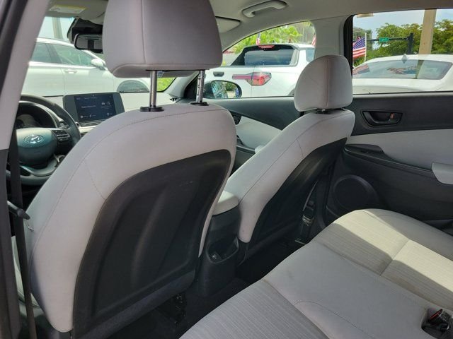 2023 Hyundai Kona SEL - Photo 7