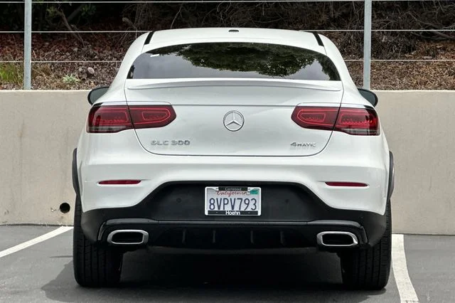 Used 2021  Mercedes-Benz GLC 300 Coupe image 4