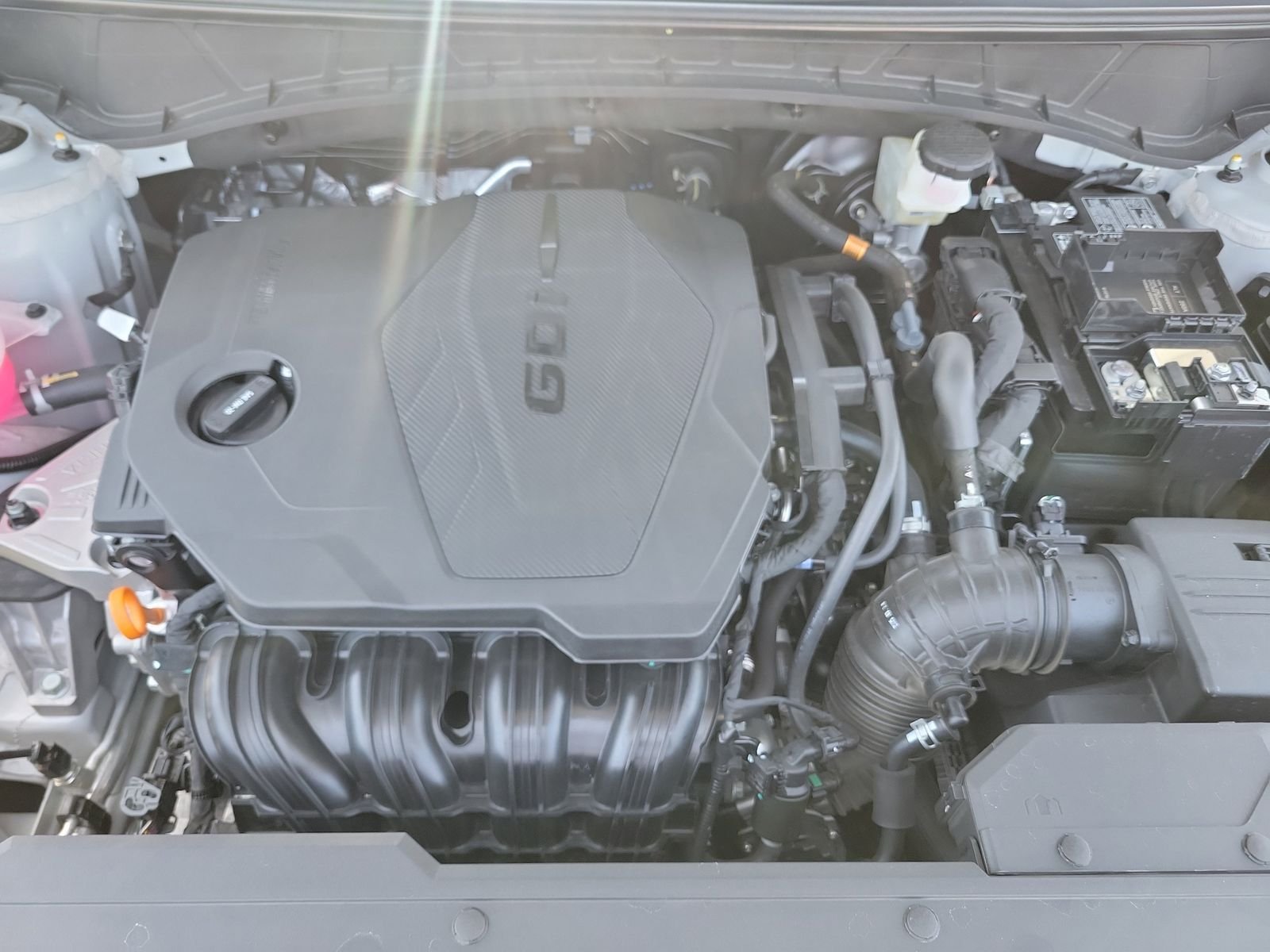 Used 2025 Silver Hyundai SE image 30
