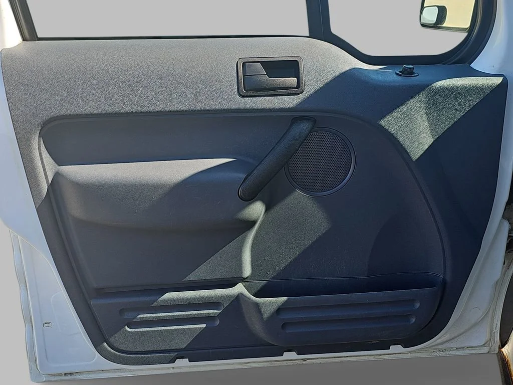 Used 2010 White Ford XLT image 26