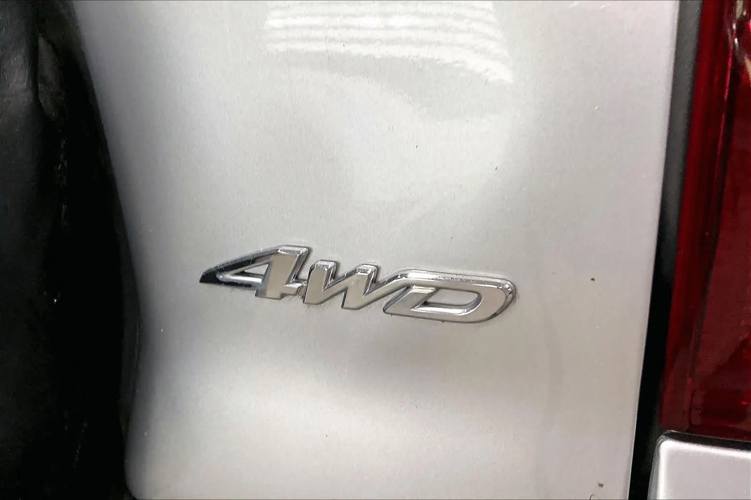 Used 2005 Titanium Metallic Toyota  image 9