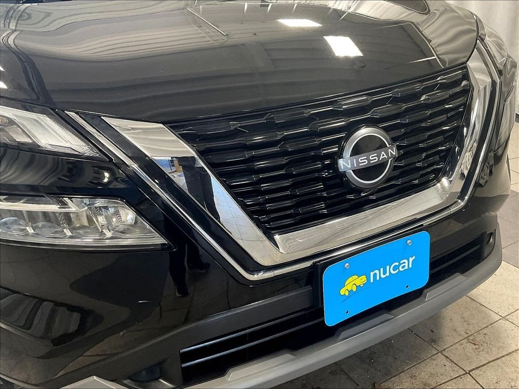 Used 2023 Black Nissan SV image 31