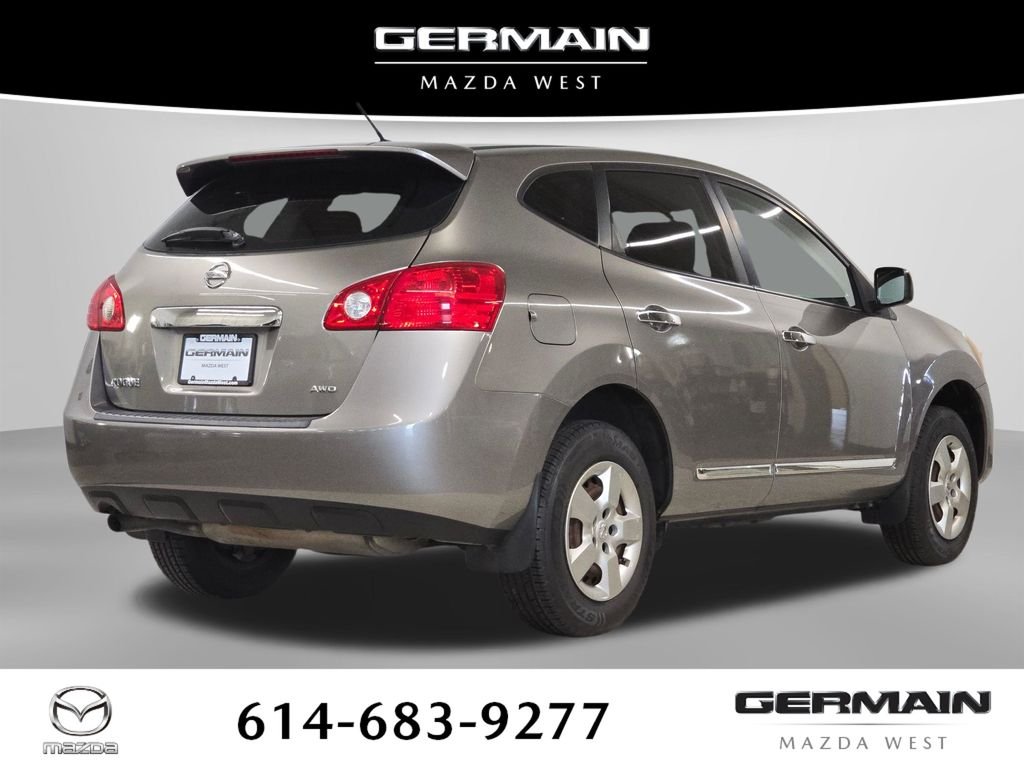 Used 2011 Gray Nissan S image 9