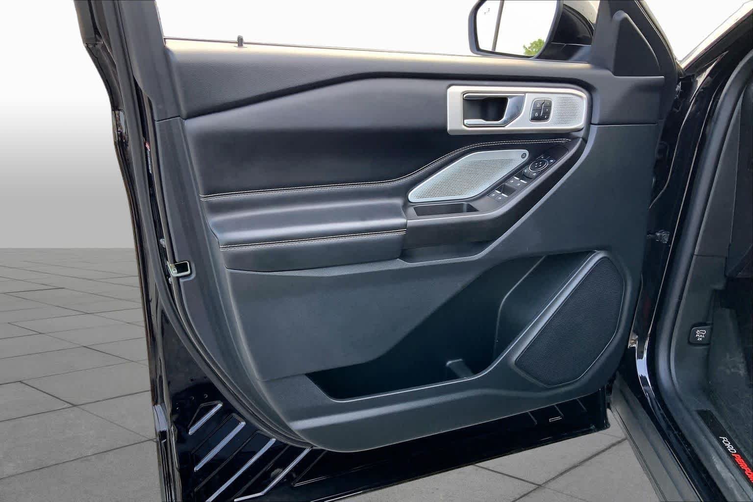 Used 2020 Agate Black Metallic Ford ST image 41