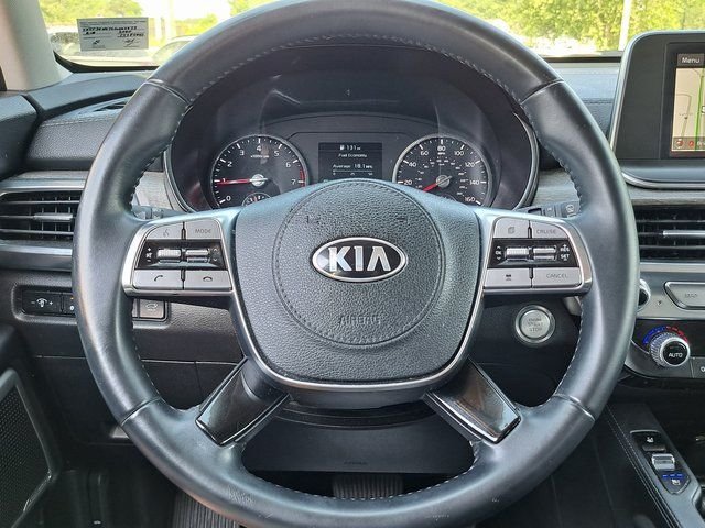 Used 2020 White Kia EX image 10