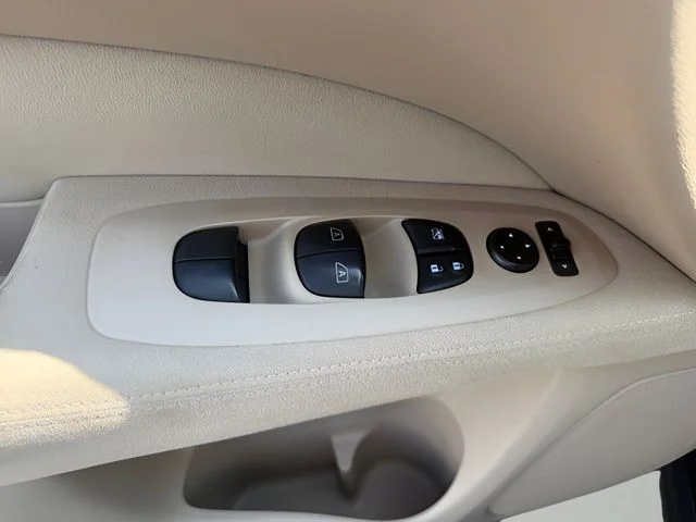 Used 2015 Blue Nissan SV image 10