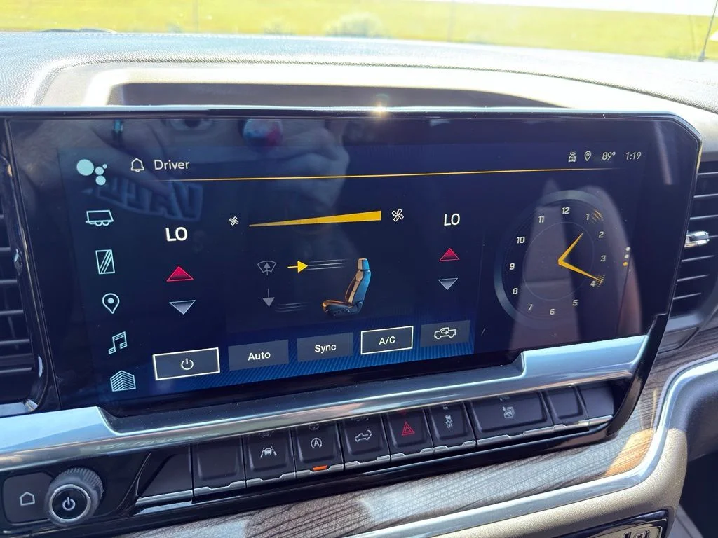 Used 2023 Gray Chevrolet LT image 31