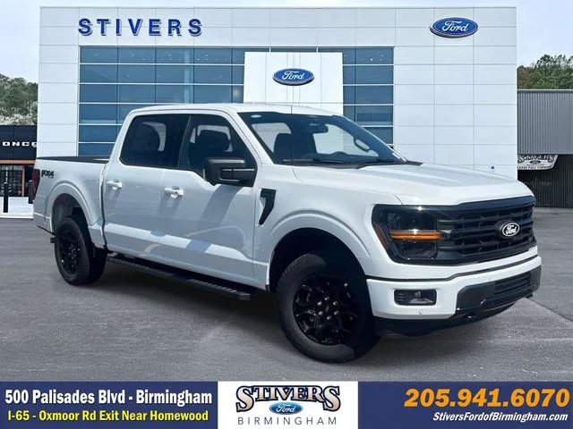 New 2026 Oxford White Ford XLT image 1