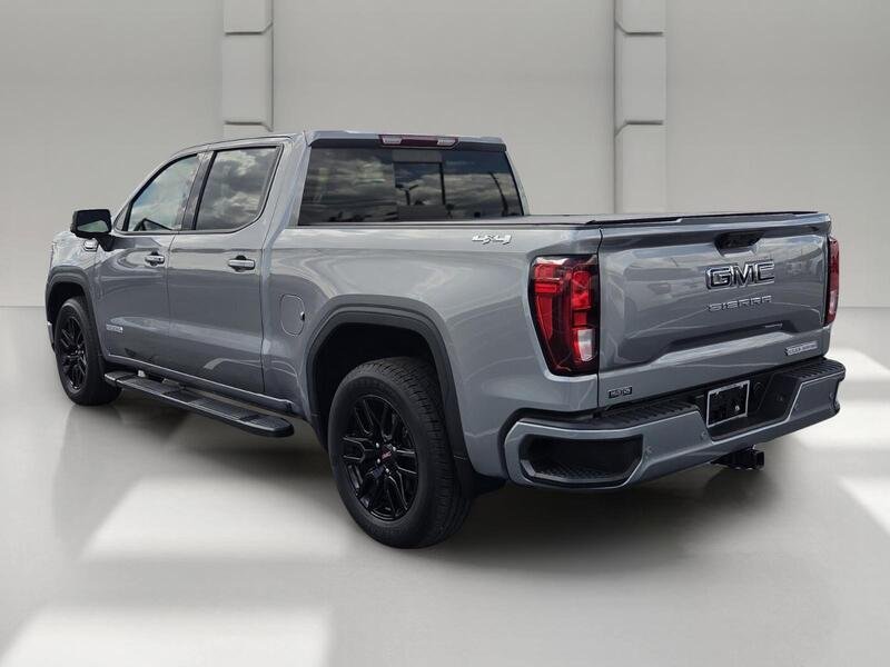 Used 2023 Sterling Metallic GMC 4WD CREW CAB 147" ELEVATION W/3SB image 3
