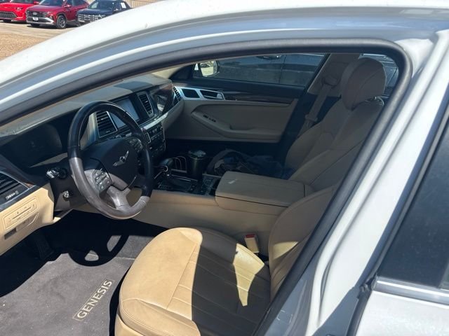 Used 2020 White Genesis 3.8 image 9