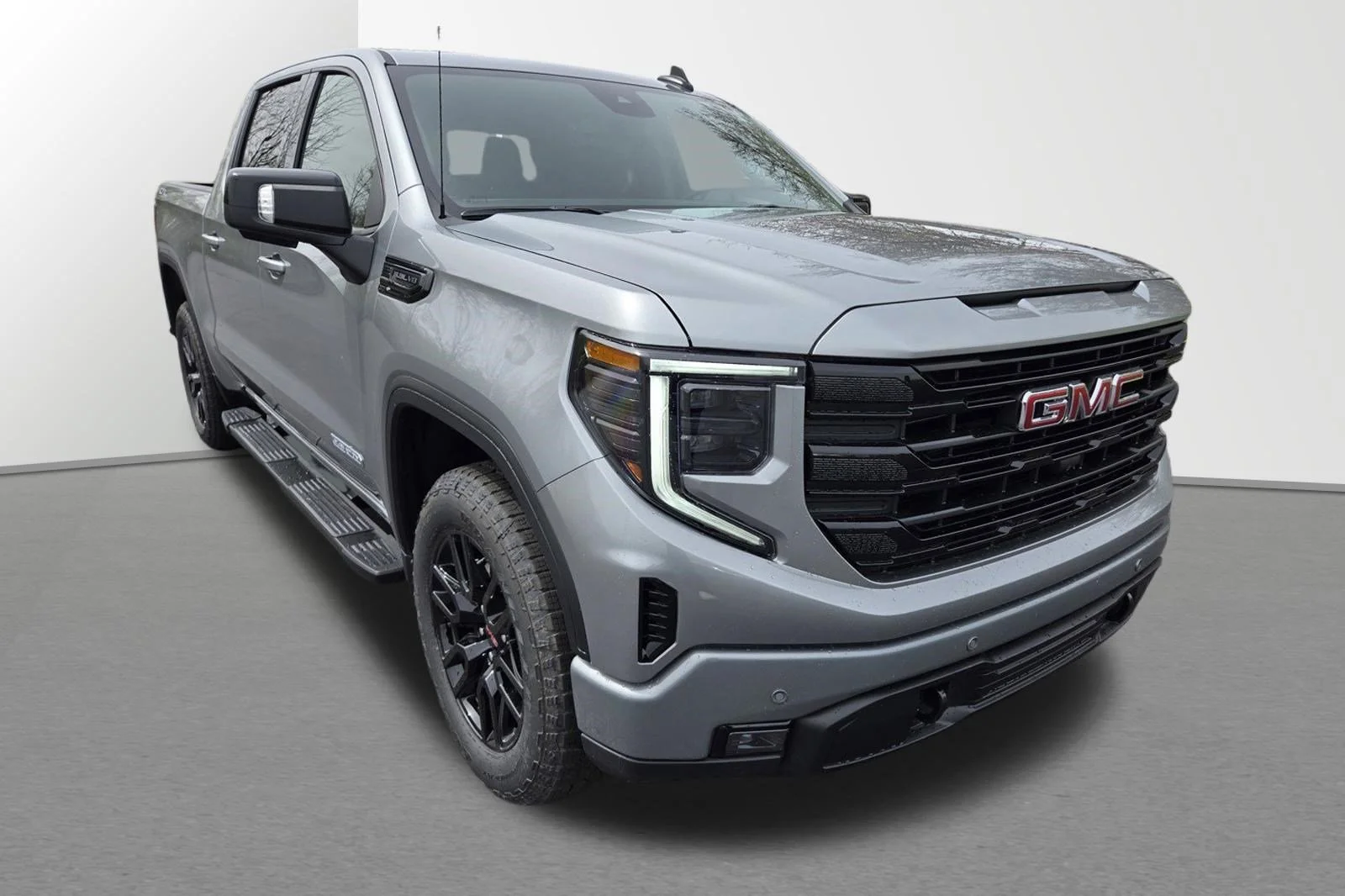 2026 GMC Sierra 4WD Crew Cab Short Box Elevation's photo