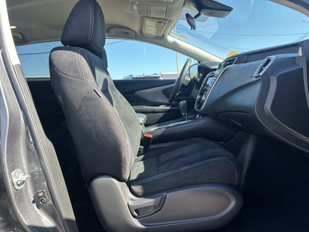 Used 2021 Gray Nissan S image 18