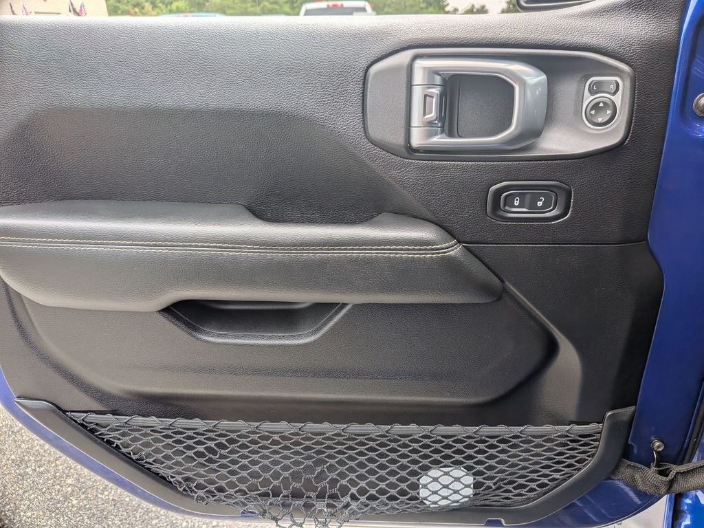 Used 2019 Blue Jeep Unlimited Sahara image 32