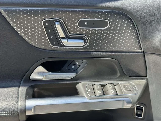 Used 2024 Gray Mercedes-Benz GLB 250 image 28