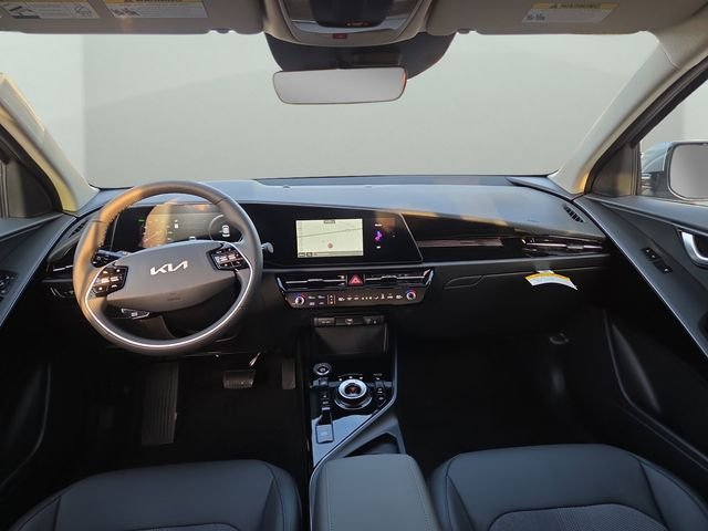 New 2025 Gray Kia Wind image 2