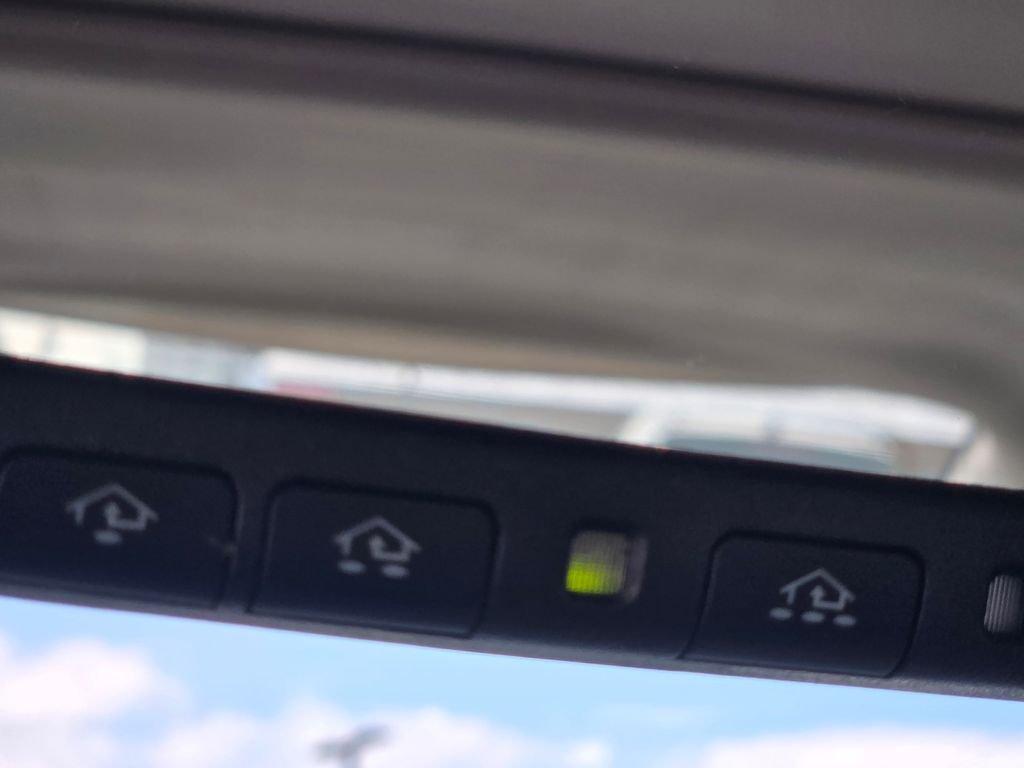 2012 Toyota Avalon Limited - Photo 35